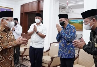 Wapres K.H. Ma’ruf Amin hari Senin (13/02/2023) kemarin, menerima audiensi jajaran pengurus Lembaga Perguruan Tinggi Nahdlatul Ulama (LPTNU) di Kediaman Resmi Wapres, Jl Diponogoro No.2, Jakarta Pusat.