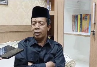 Anggota Komisi E DPRD Jatim Imam Makruf saat diwawancarai awak media klikwarta.com