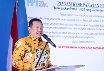Bamsoet dalam Silaturahmi Nasional Anak Bangsa Tahun 2023, di kantor Lembaga Penyiaran Publik Radio Republik Indonesia (LPP RRI), Jakarta, Kamis (23/11/23).