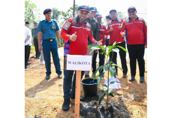 Wali Kota Helmi dan Forkopimda Gelar Aksi Tanam Pohon Serentak 