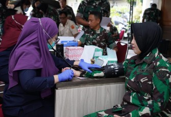 Donor darah HUT Ke-1 Pusat Psikologi TNI 