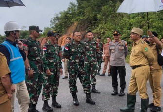 Bupati Bengkayang Tinjau Hellypad di PLBN Jagoi Babang