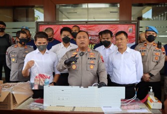 Kapolres Demak AKBP Budi Adhy Buono saat konferensi pers, Senin (9/1)