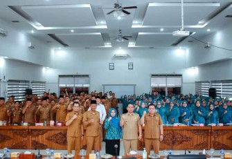 Bupati Labuhanbatu saat Membuka Rapat Koordinasi Dan Sosialisasi Pembentukan Dan Penguatan Dasawisma