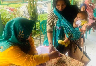 Posyandu balita Persit Yonif 511/DY