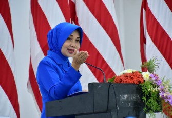 Ketua DJA III Ny Yuanita Irvansyah saat memberikan pengarahan anggota Jalasenastri 