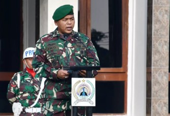 Kasrem 081/DSJ Letkol Inf Yuli Eko Purwanto Bacakan Amanat Panglima TNI