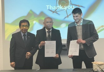 Menteri Teten Masduki saat MoU dengan Fenaco Swiss, Jum'at (20/1)