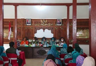 TP PKK Tulungagung saat Gelar Rakor Persiapan Penilaian Lomba PKK Sehat Lestari Berencana