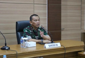 Dankosek IKN Marsma TNI Yuniarsa Aditya Permana saat memberikan entry briefing 