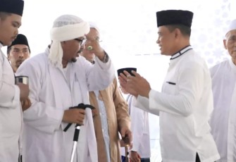 Danrem 081/DSJ Kolonel Inf Deni Rejeki bersama ulama