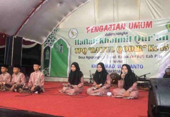 Wisuda santri TPQ Baitul Qodir  Pati