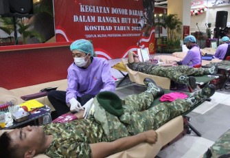 Donor darah prajurit Menarmed 2 Kostrad 