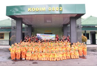 Edukasi siswa kunjungi Kodim 0802/Ponorogo 