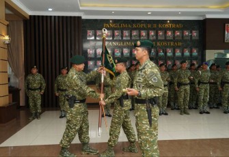 Penerimaan Jabatan dan Korps Raport Danbrigif MR 6 dan Danbrigif PR 18 Kostrad