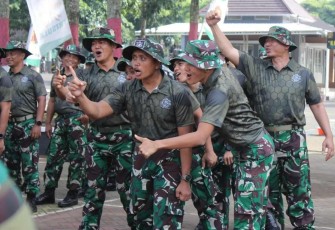 Outbound bersama para dansat