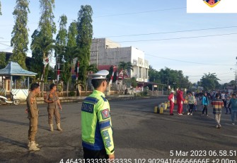 Sat Lantas Polres BS Saat Kawal Pelaksanaan Pawai Sambut Ramadan