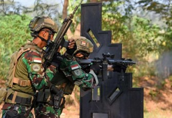 Latihan marinir TNI AL