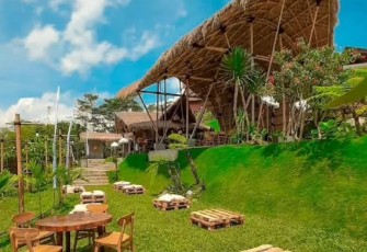Cafe Latar Ubin Kaliputih Batu Kota Batu
