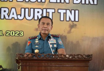 Dankodiklatal Letjen TNI (Mar) Suhartono 