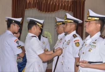 Sertijab Komandan Kapal Angkatan Laut 