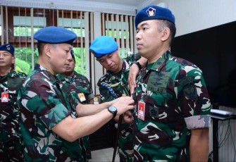 Danlanud Iswahjudi Marsekal Pertama TNI Irwan Pramuda saat penyerahan jabatan Kadispers 