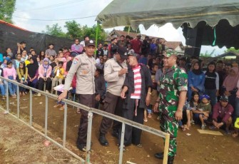 Pengamanan kesenian reog di wilayah desa binaan 