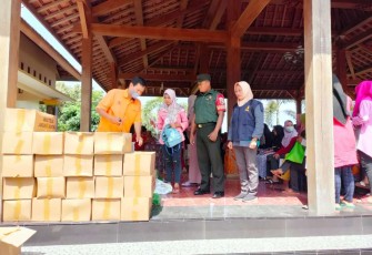 Pendampingan distribusi sembako warga desa binaan 
