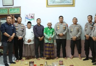 Kapolres Bondowoso Bimo Ariyanto silahturahmi ke pengasuh Ponpes Nurut Tholabah