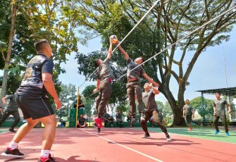 Olahraga Voli Prajurit Menarmed 2 Kostrad 