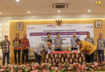 Penandatanganan kontrak kerja pembangunan ruas tol Sumsel Jambi