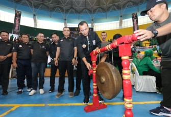 Pangdam XIV Hasanuddin Mayjen TNI Dr Totok Imam Santoso membuka Open Tournament Pencak Silat Piala Kasad