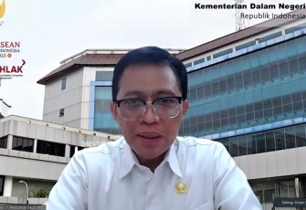 Dirjen Bangda Kemendagri Restuardy Daud 