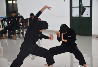 Atlet pencak silat Kodam V Brawijaya 