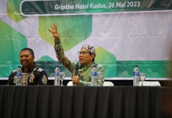 Mendes PDTT Abdul Halim Iskandar 