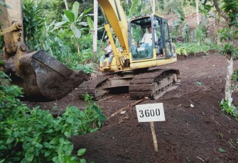 Capaian pekerjaan pembukaan jalan pertanian oleh satgas TMMD Ke-116 Kodim 1310/Bitung di hari ke-25