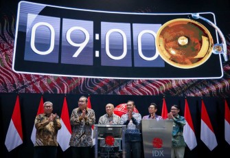 MenkopUKM Teten Masduki saat MoU BEI di Jakarta 