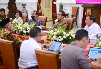 Presiden Jokowi saat Pimpin Ratas Transformasi dan Keterpaduan Layanan Digital