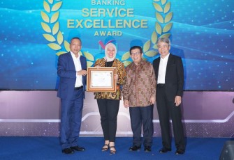 Bank Jatim Raih Penghargaan Dalam Ajang 20th Infobank-MRI BSE Awards 2023