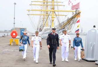 Taruna AAL Satlak KJK 202 di Royal Naval Collage Belanda