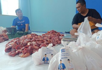 Demokrat Jatim Sebar 1000 Paket Daging Kurban 