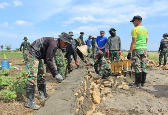 Pembangunan jalan baru TMMD ke 117 Kodim 1426/Takalar, Jum'at (14/7)