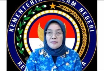 Sekertaris Ditjen Bangda Sri Purwaningsih 