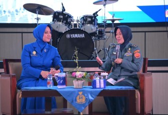 Ny. Fera Muhammad Ali saat talkshow di Mabesal Jakarta 