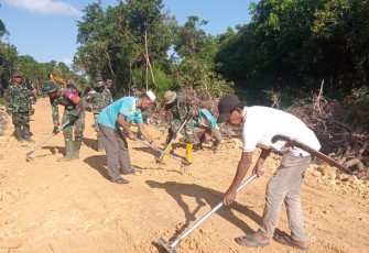 Warga dan Satgas TMMD Kompak selesaikan pekerjaan di lokasi