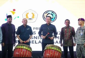 Bamsoet saat membuka Forum Ikatan Bisnis Alumni UPN Veteran Yogyakarta di Jakarta, Sabtu (29/7)