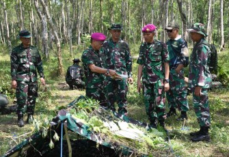 Lattek Berganda Siswa Dikmata TNI AL Angkatan XLIII/1 Di PLP-4 Purboyo 