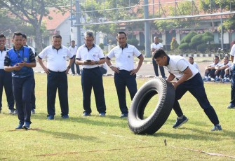 Adu kekuatan fisik prajurit Kodiklatal, Jum'at (11/8)