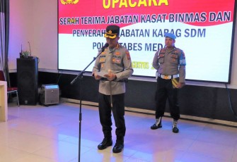 Kapolrestabes Medan Kombes Valentino Alfa Tatareda saat Sertijab jajaran, Senin (14/8) 