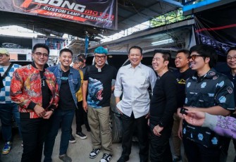 Bambang Soesatyo saat meninjau kesiapan Blackstone Live Modz Challenge 2023 di Jakarta, Kamis (31/8)